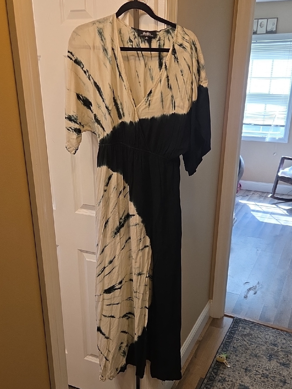 Lulu's Blue & Cream Tie-Dye Maxi Dress